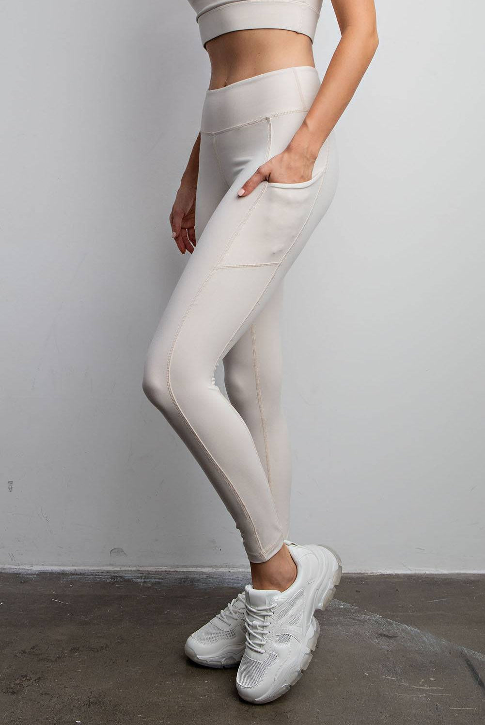 Basic Leggings With Pocket - Hype Up