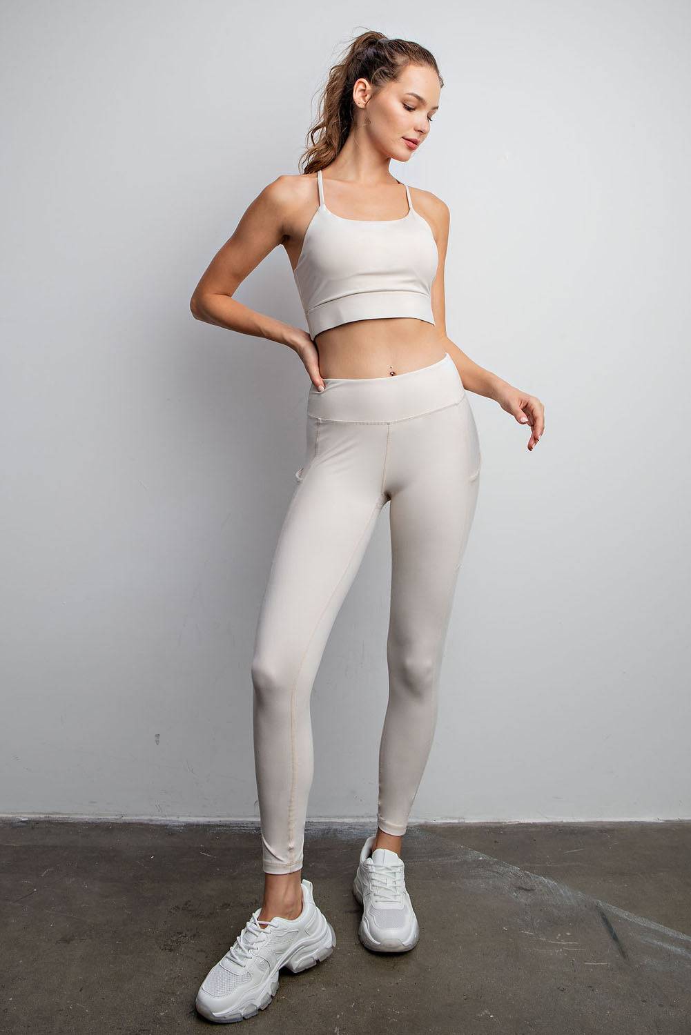 Basic Leggings With Pocket - Hype Up